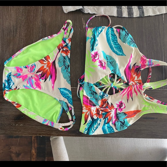 Swim - Picture 1 of 1